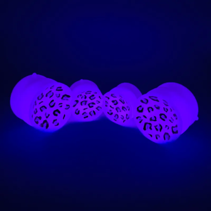 Double-sided suction cup 'Vio-Leopard #2' UV/GITD medium